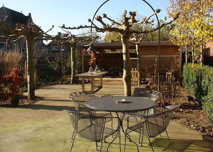 Hotel Hotel De Reiziger 3*